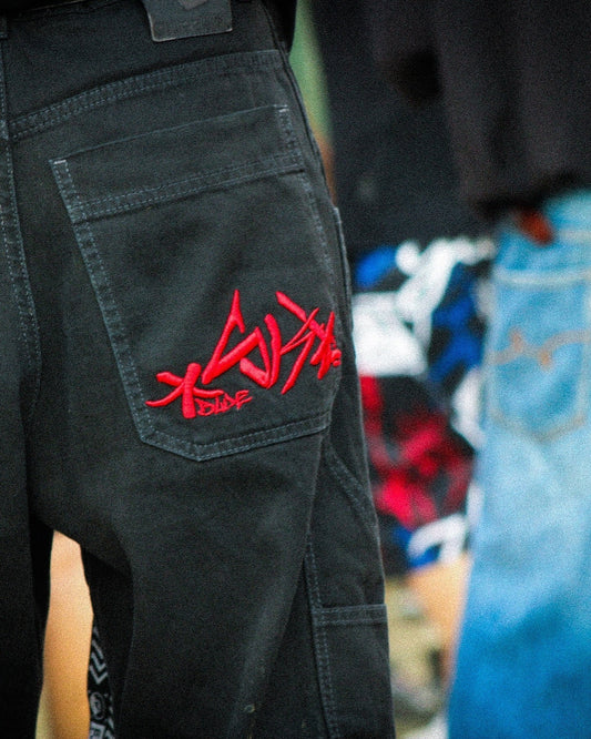 Dai marciapiedi al tuo armadio: la storia che indossi con i baggy Blueskin 🖤