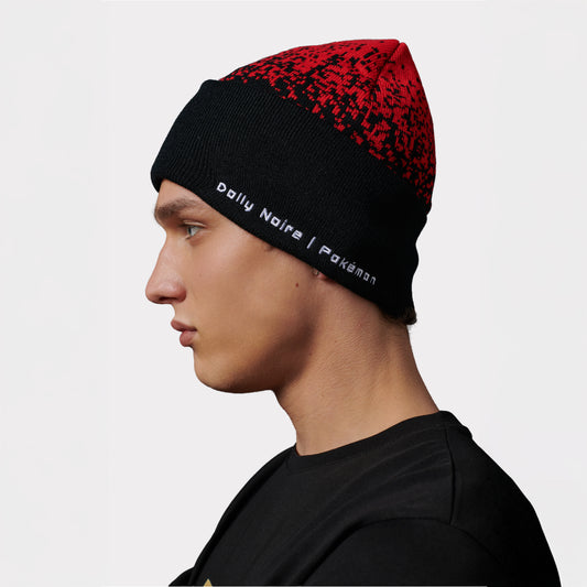 DOLLY NOIRE - Pixel Pokéball Label Beanie – Berretto jacquard con ricamo Pokémon
